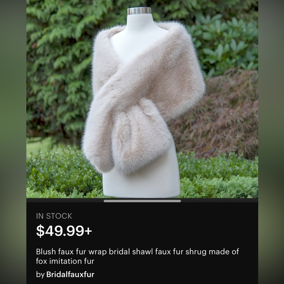 Blush faux fur bridal shawl faux fur wrap made of fox imitation fur - Picture 3 of 4
